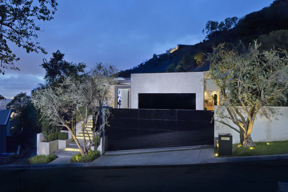 Los Angeles Contemporary to List for $18.95 Million