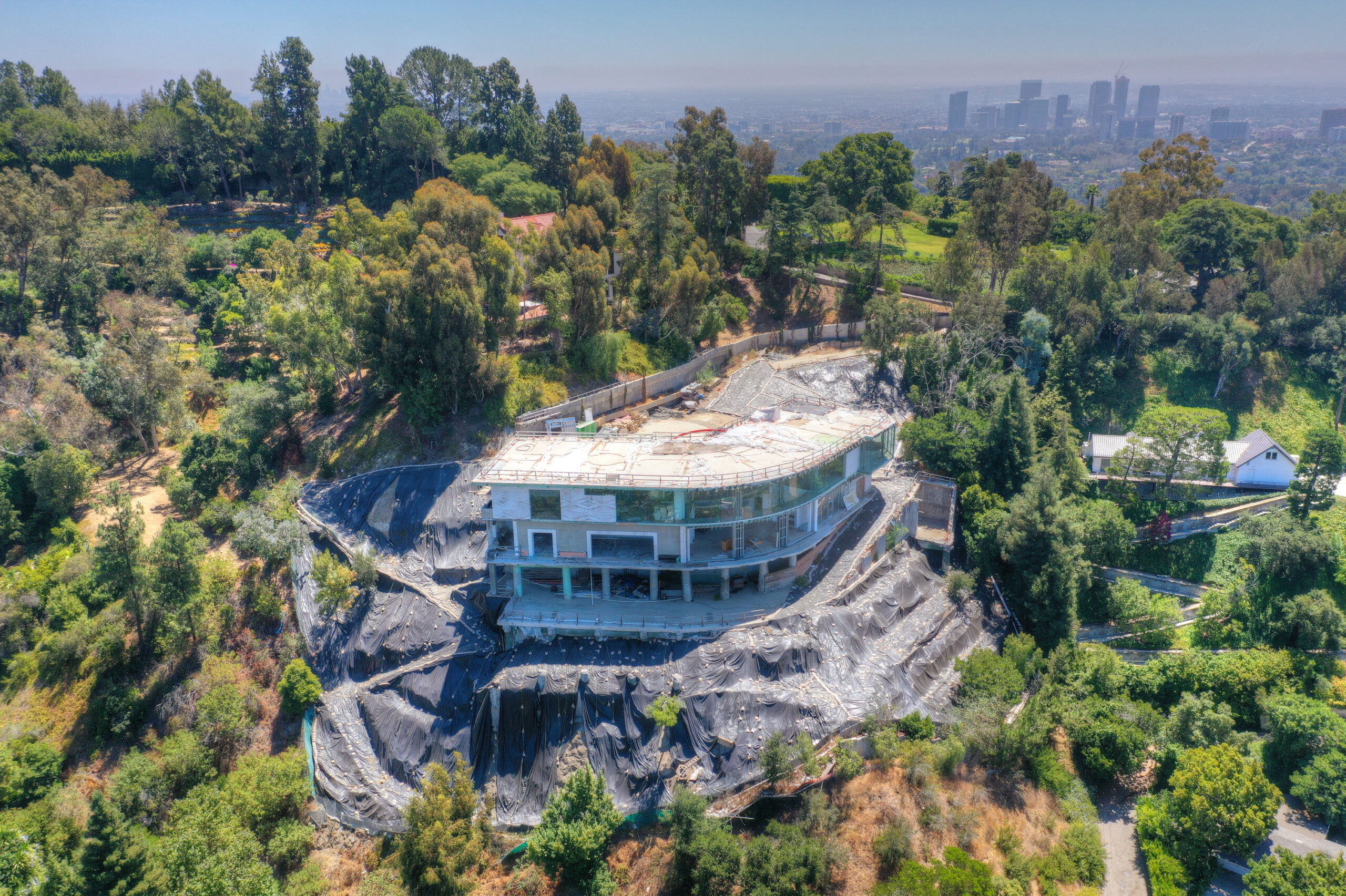 Mohamed Hadid's Controversial Bel-Air Mansion Sells at Auction for $5M, Will Be Demolished